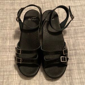 NWOT Dansko sandals
